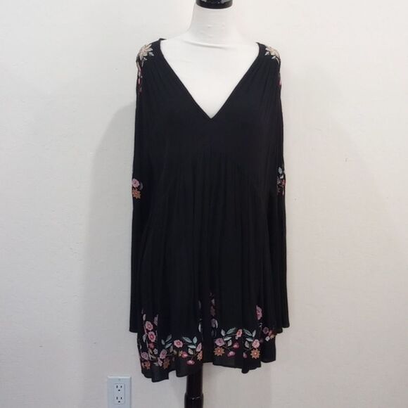 Free People Te Amo Black Embroidered Floral Boho Mini  Dress, Size M - Picture 4 of 16